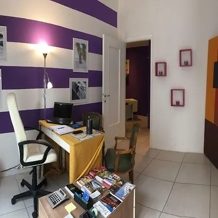 Alojamento de Acomodação e Pequeno-almoço Il Tenore 3*